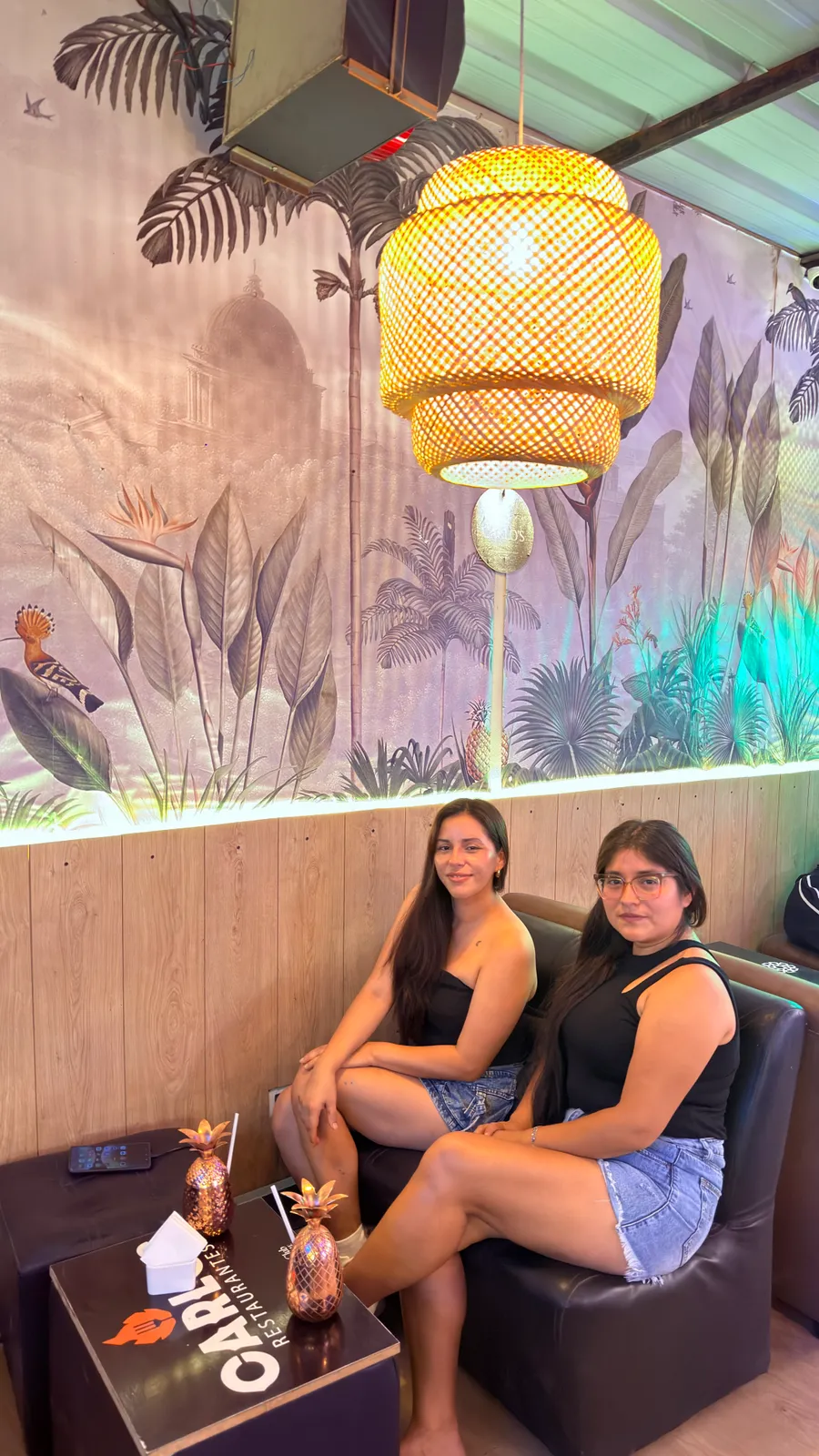 Diversión y Bar 1